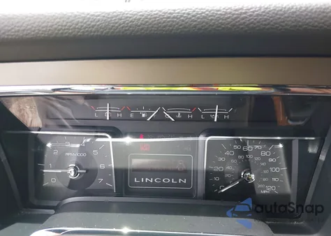 2013 Lincoln Navigator L from USA, damaged, VIN 5LMJJ3J53DEL05085